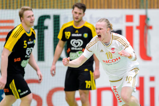 Ricohs Henrik Olsson jublar