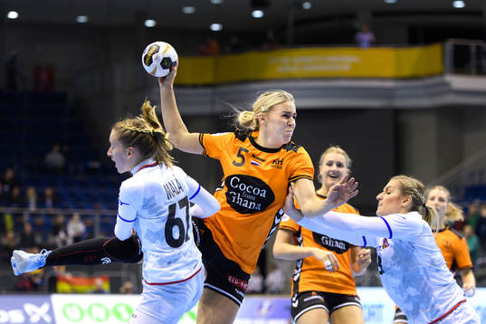 Nederländernas Jessy Kramer i kvartsfinalen mellan