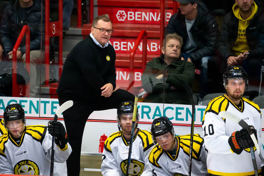 Brynäs tränare Magnus Sundquist deppar