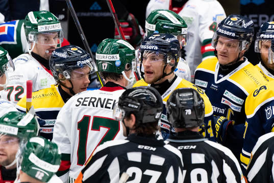 s Eric Martinsson i ordväxling