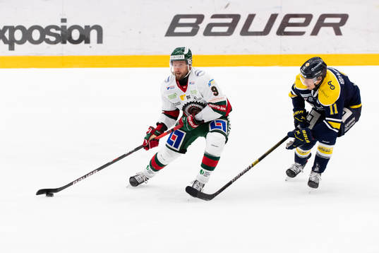 s Simon Önerud