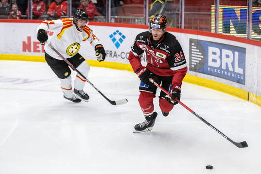 Brynäs Hannes Björninen och Örebros Jani Lajunen