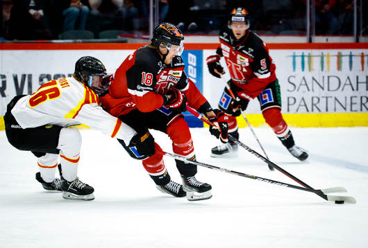 Brynäs Oskar Kvist och Örebros Rodrigo Abols