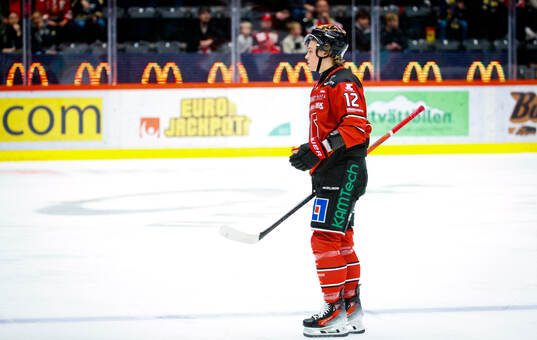 Örebros Noah Steen får matchstraff