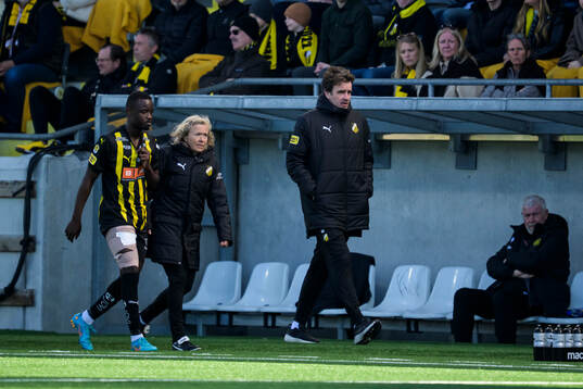 Häckens Brice Wembangomo lämnar